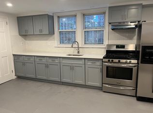 1911 Yates Ave, Bronx, NY 10461