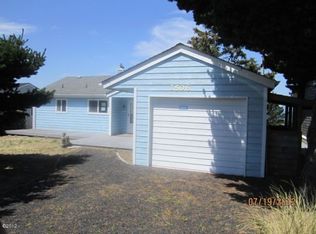 2506 NW Bayshore Loop, Waldport, OR 97394