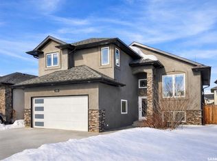 271 Whalley Cres, Saskatoon, SK S7T0P1