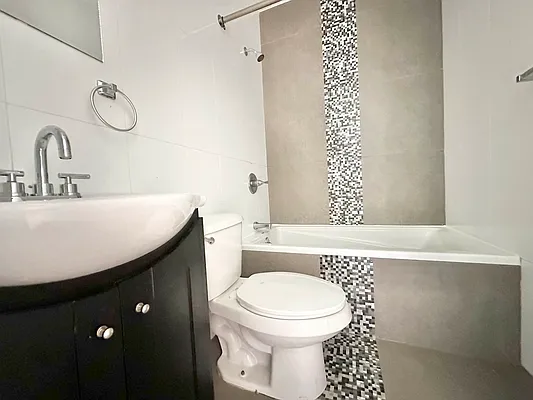 Rented by Doorway NYC, LLC | media 19