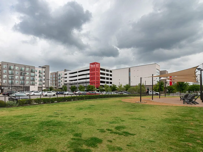 Cypress at Trinity Groves — Photo 12