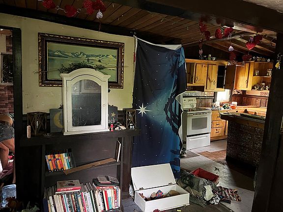 2nd image of 2195 Sellers Road