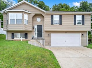 1020 Mystic Valley Ct, Imperial, MO 63052