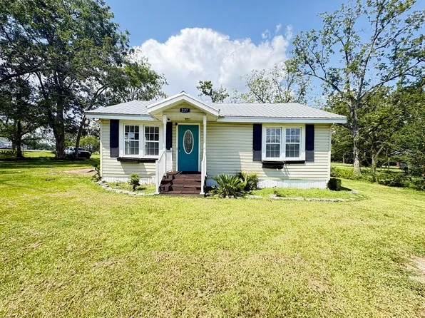 237 Main St, Barwick, GA 31720