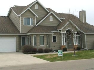 3491 Meadow Dr, Grand Forks, ND 58201