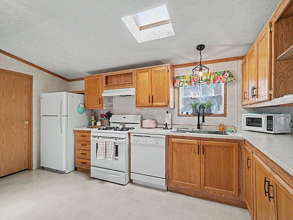 4th image of 5232 E Broadway Rd #101