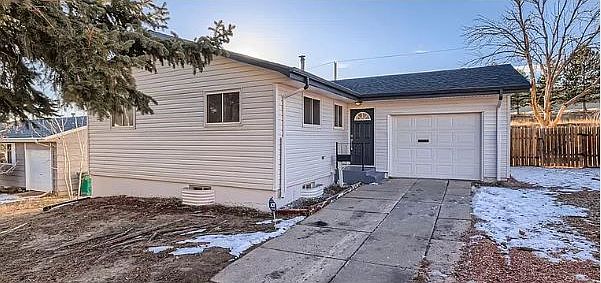 1st image of 1106 Holmes Dr