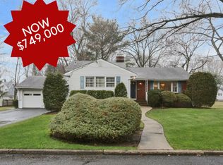 17 Mackay Dr, Tenafly, NJ 07670