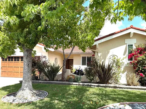 590 Cinnabar Dr, Livermore, CA 94550