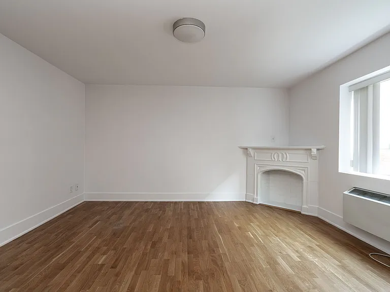 83 Isabella St — Photo 15