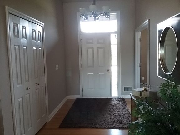 3rd image of 53467 Meadow Creek Dr