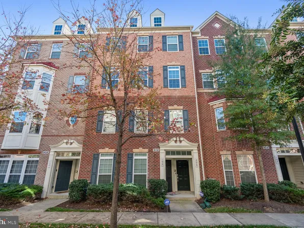 908 Hall Station Dr APT 206, Bowie, MD 20721