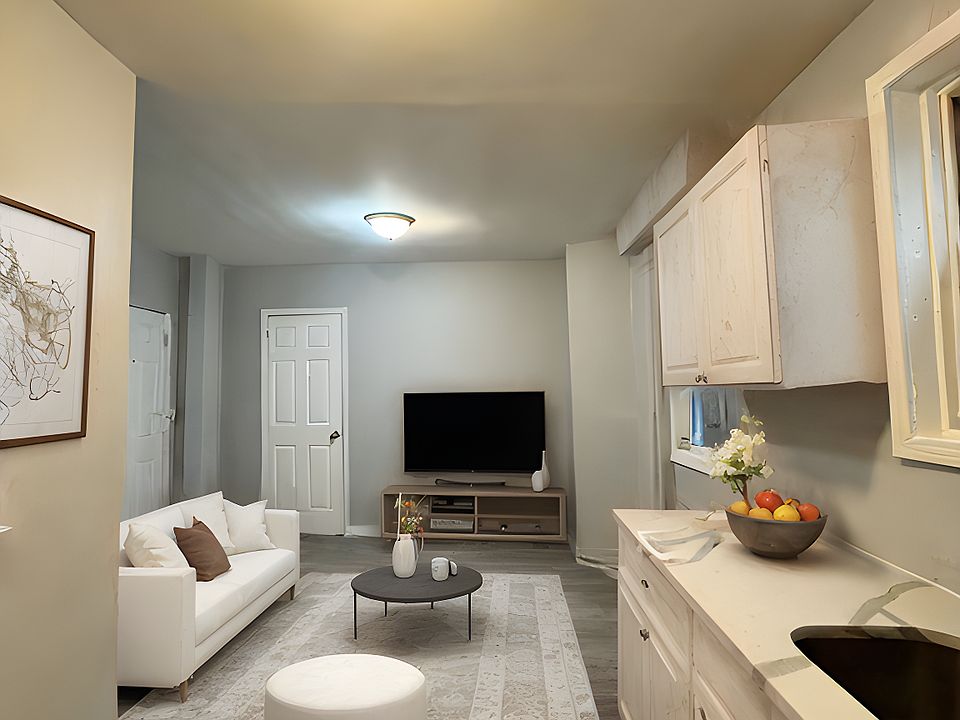 Living Room/Kitchen