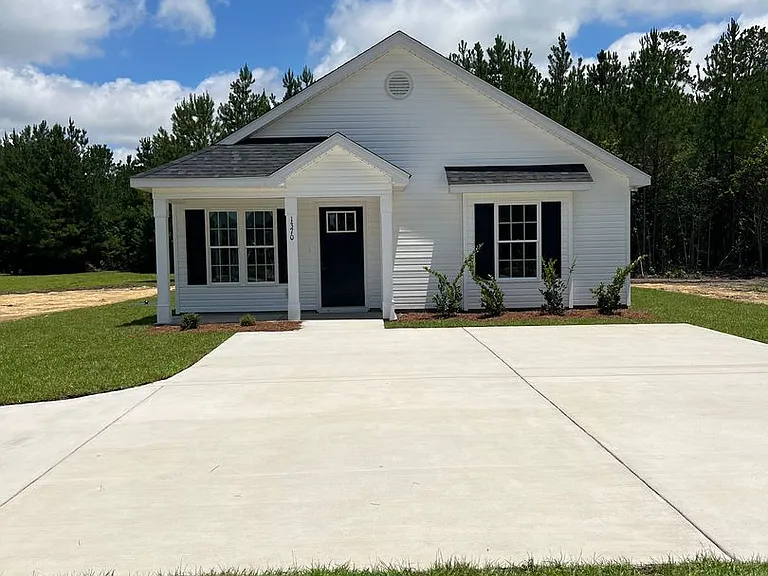 1370 Highway 139 — Photo 1