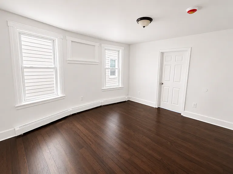 272 S 11th St #2 — Photo 10