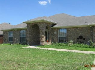 1301 Marie Ln, White Settlement, TX 76108