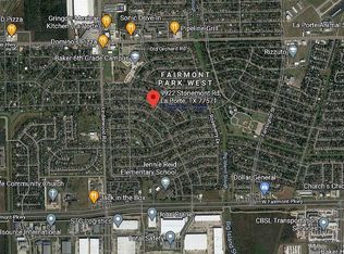 9922 Stonemont Rd, La Porte, TX 77571