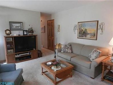 3rd image of 3 Claypool Dr