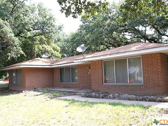 4th image of 44 Oakmont Cir