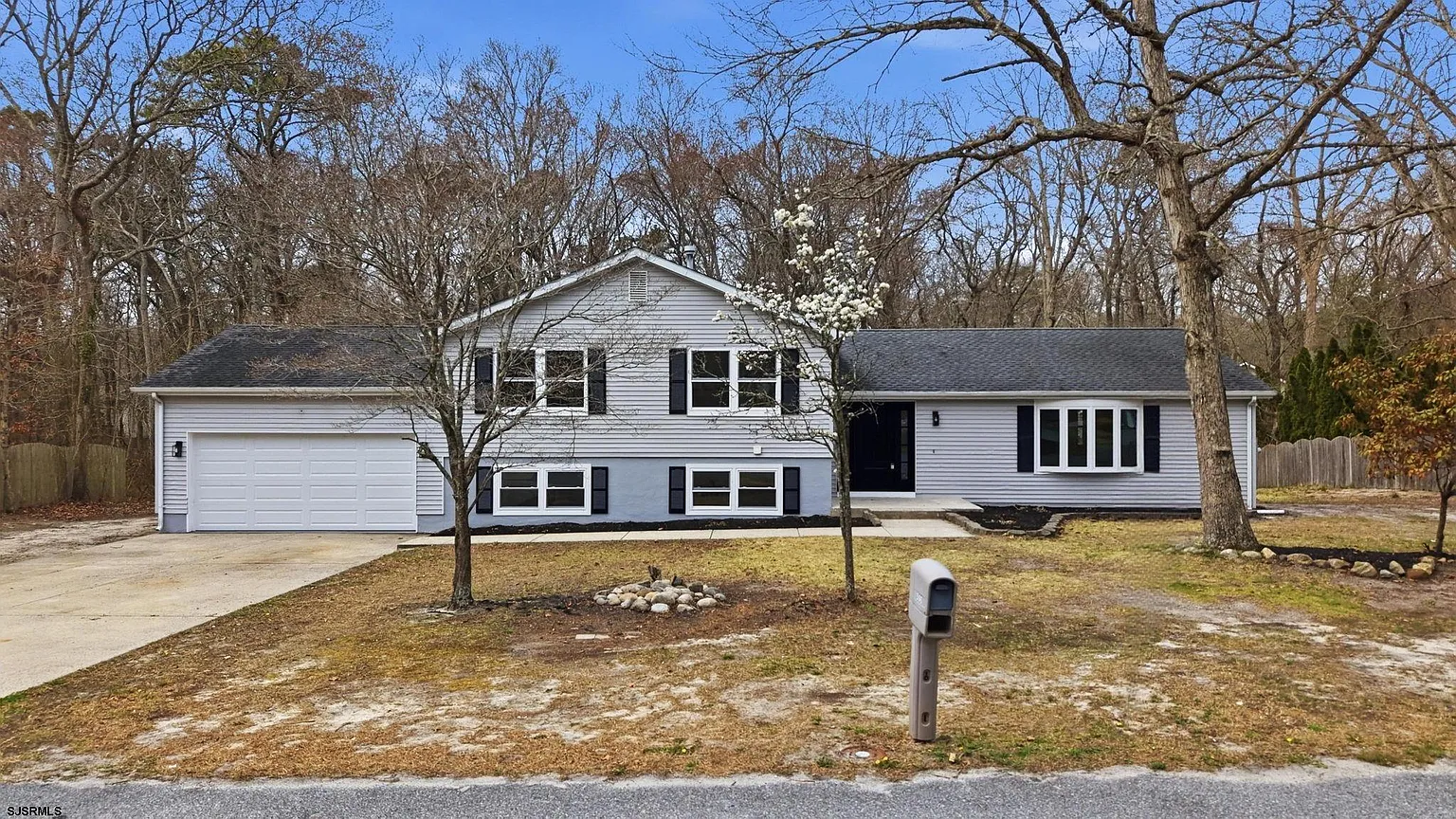 506 Forrest Brook Dr photo 1