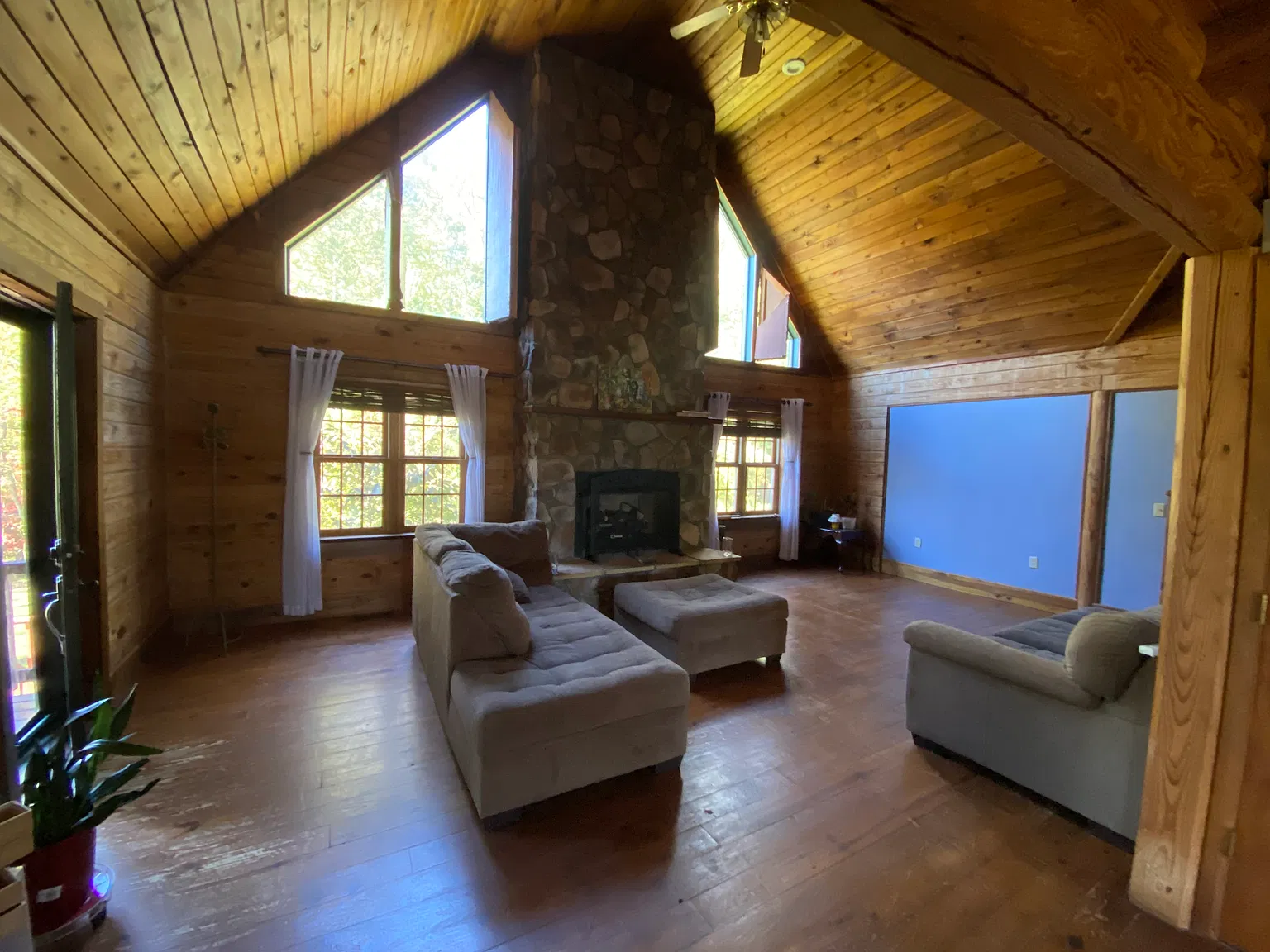 5162 Maple Ln — Photo 3