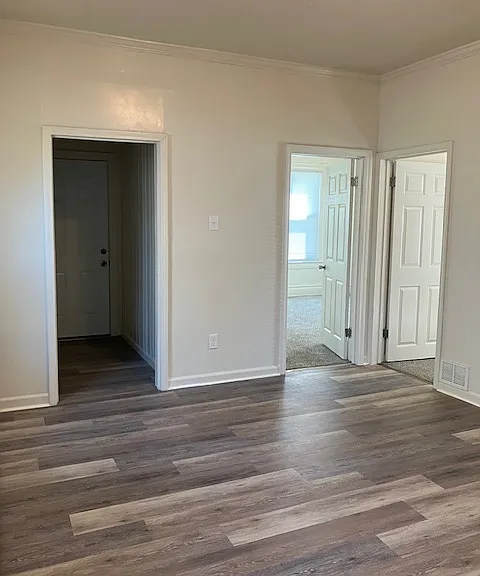 915 W Macqueen Ave — Photo 4