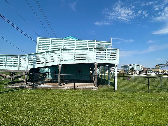 West side of the house facing Freeport