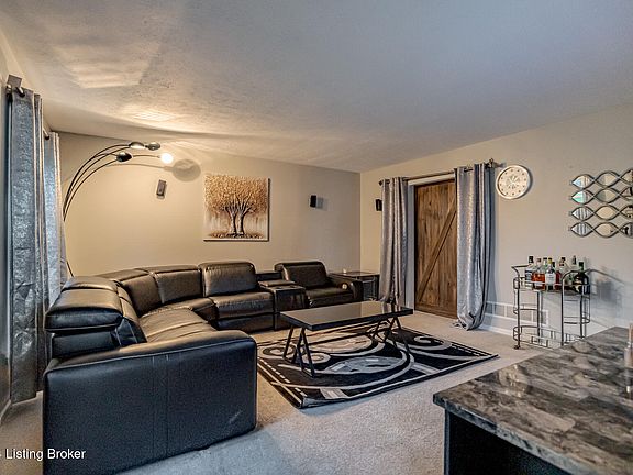 3rd image of 3301 Behr Ct