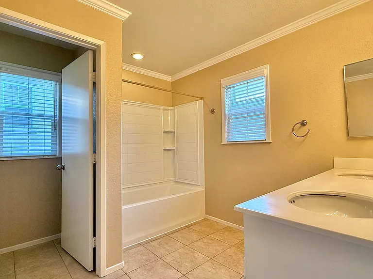 1452 Trouville Ln — Photo 28