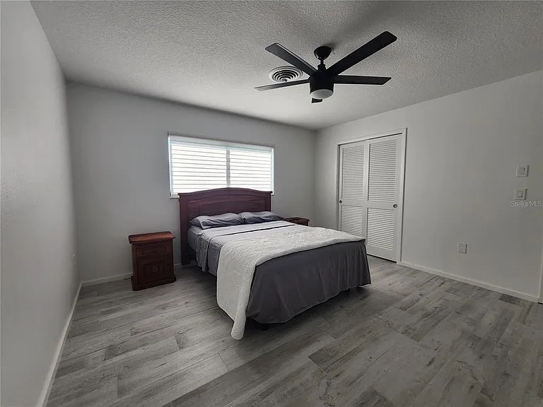 900 Crestwood Rd — Photo 14