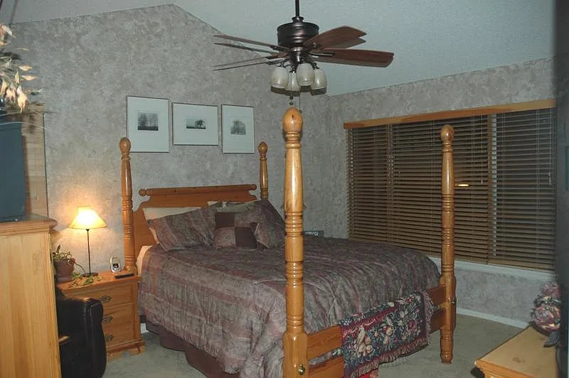 4 bed, 2.5 bath, 2100 sqft, $2,800 — Photo 4