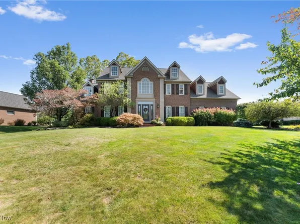 1486 Alexandria Pkwy SE, North Canton, OH 44709