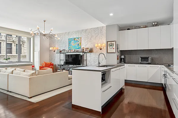 Sold by Compass | media 3