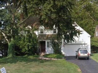 2592 S Belvoir Blvd, University Heights, OH
