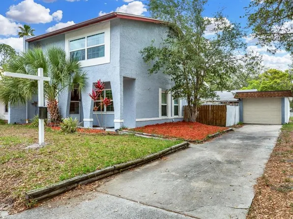 2067 Santiago Way N, Clearwater, FL 33763