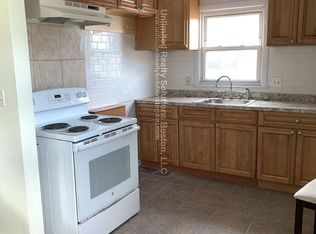 2 Metropolitan Cir #1, Boston, MA 02131