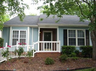 720 Lamboil St, Mauldin, SC 29662