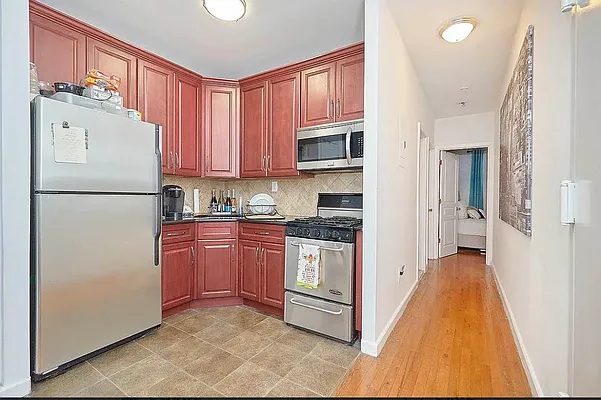 Rented by Compass | media 28