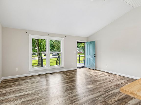 4th image of 2632 Owens Dr