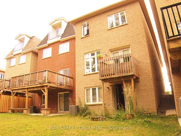 267 Bathurst Glen Dr #BASEMENT — Photo 14