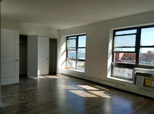 533 Bay St #SENIOR, Staten Island, NY 10304