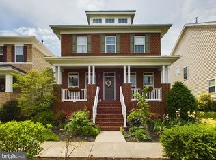 5930 Embry Spring Ln, Alexandria, VA 22315
