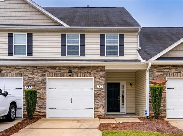 139 Penry Ln, Clemmons, NC 27012