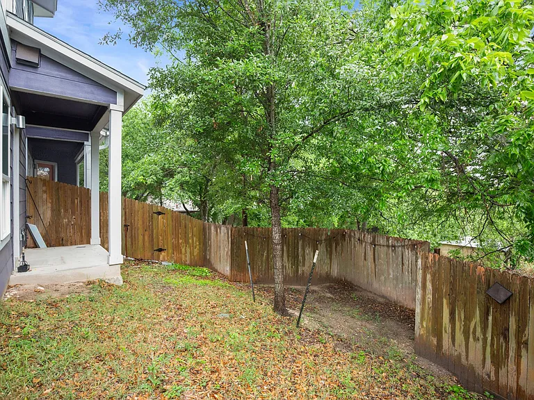 8922 Menchaca Rd #701 — Photo 19