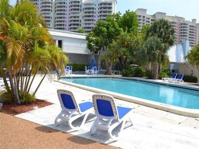 210 Seaview Dr #403, Key Biscayne, FL, 33149