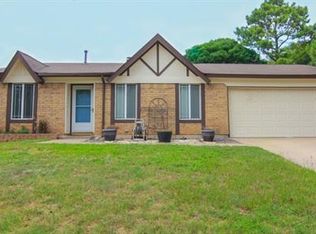 6307 Silver Cliff Ct, Arlington, TX 76016