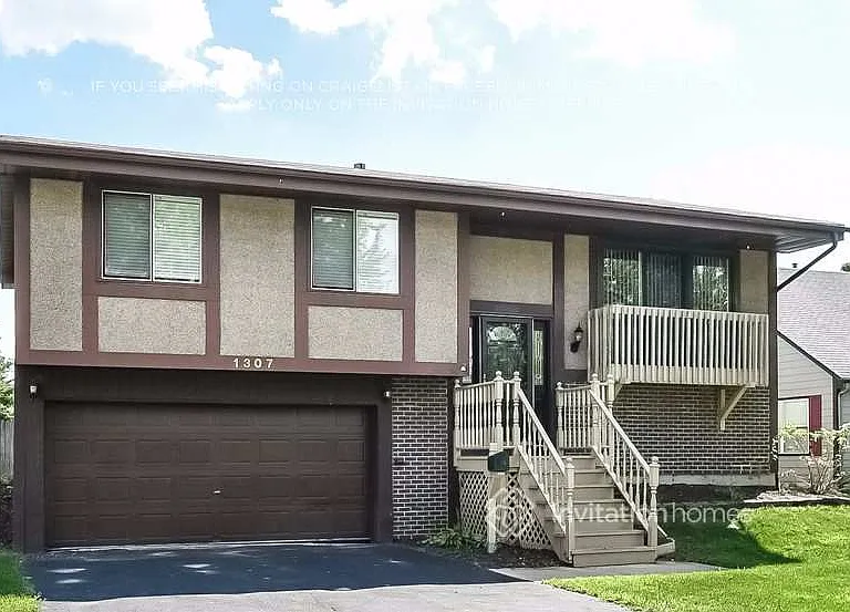 1307 Foxcroft Dr — Photo 3