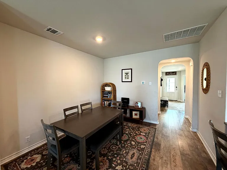 6811 Whisper Grv — Photo 8