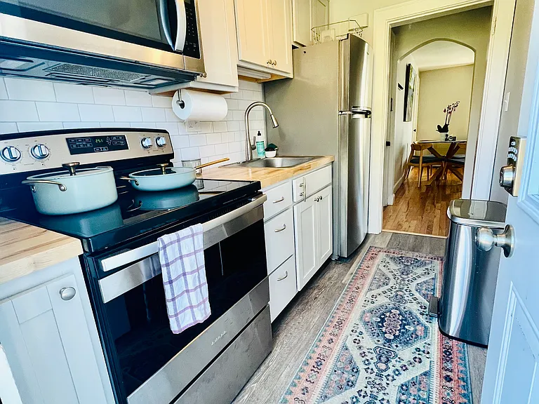 12 Willard St #3 — Photo 36