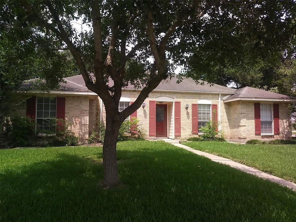 1st image of 13830 Vinehill Dr